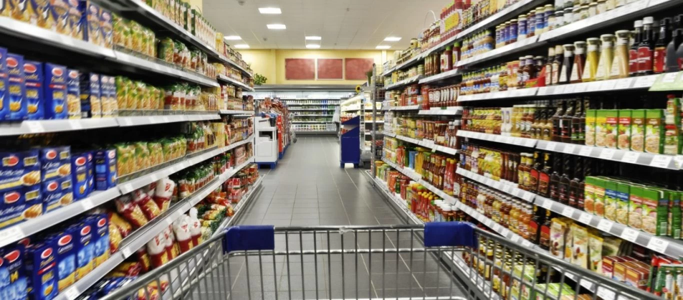 Η Ελλάδα της φτώχειας και της ακρίβειας: Πόσο θα φτάσουν οι τιμές σε μακαρόνια, ζάχαρη, καφέ - Αύξηση έως 40% στα φρούτα